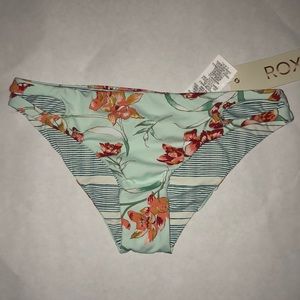🆕Roxy Floral Bikini Bottom🆕